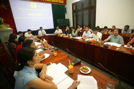 เตรียมจัดการประชุมใหญ่สหภาพแรงงานเวียดนามสมัยที่๑๑ช่วงปี๒๐๑๓ถึงปี๒๐๑๘ - ảnh 1